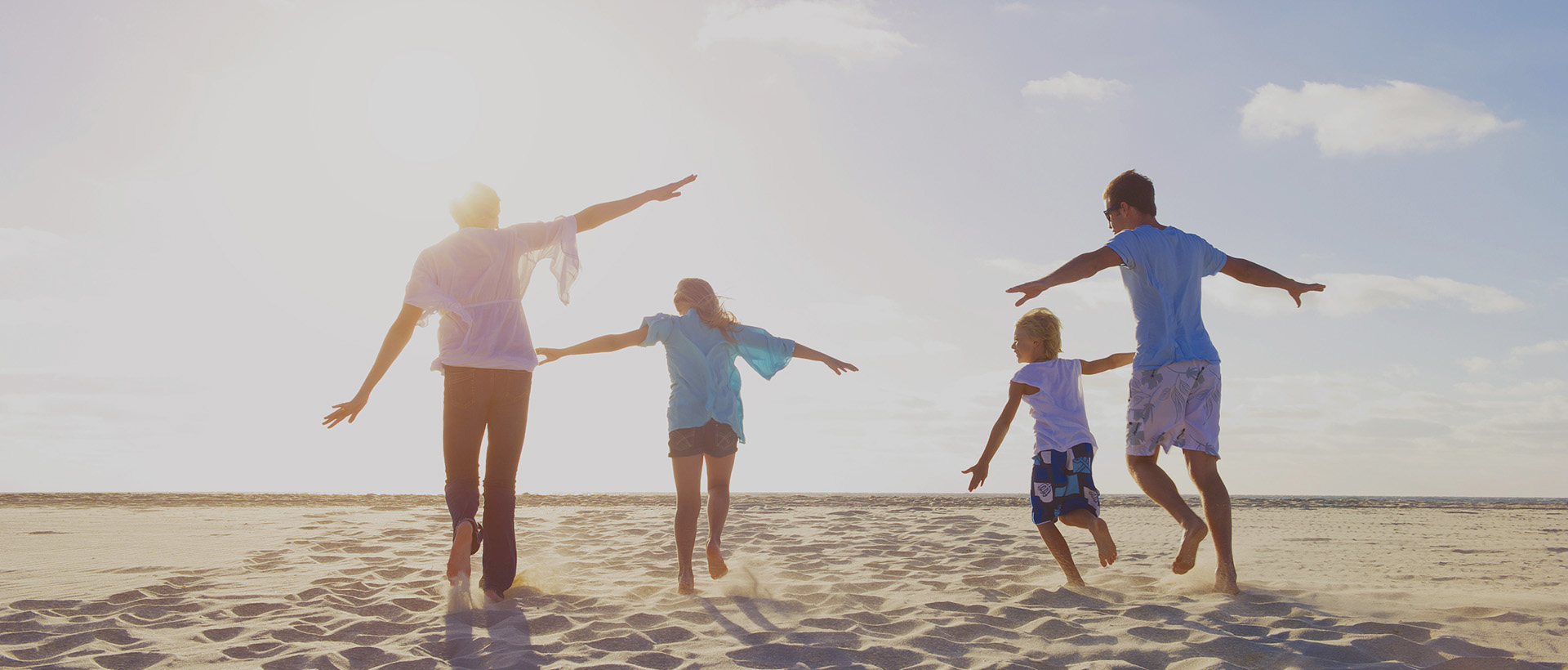 <p>讓人類更加健康   讓生命更具尊嚴</p>